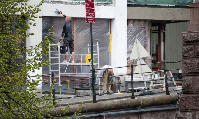 image: Murerarbeider på Venstres hus i Oslo på 1. mai